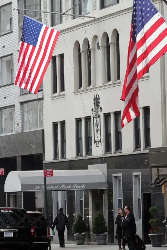 30 Central Park South, Suite 11C-conveniently located near all public transportation